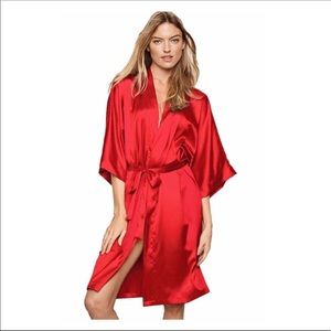 🆕VS Red Satin Robe ♥️🌹